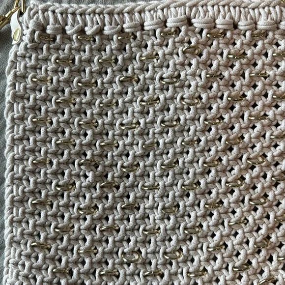 Clare V. Off white woven shoulder bag with strap. Summer 2023 - Picture 3 of 5